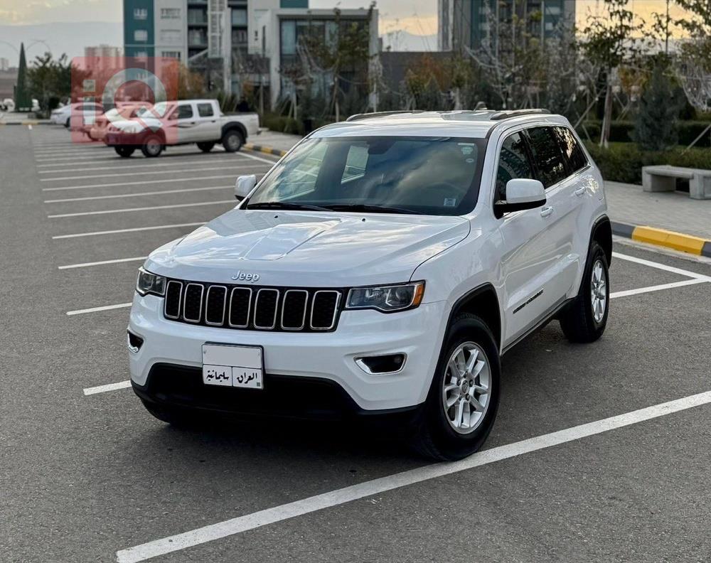 جیپ گراند شیرۆکی